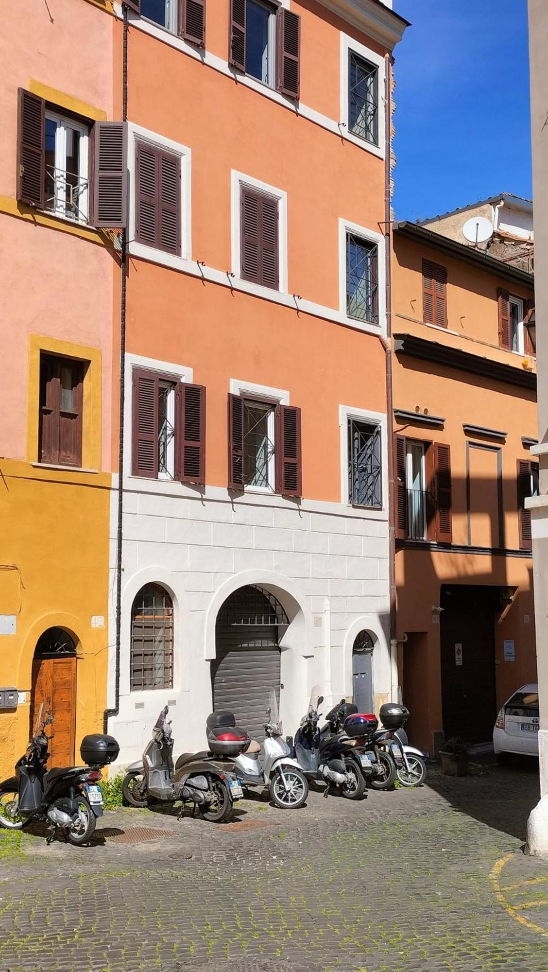 Benedetta Trastevere Rome Luaran gambar