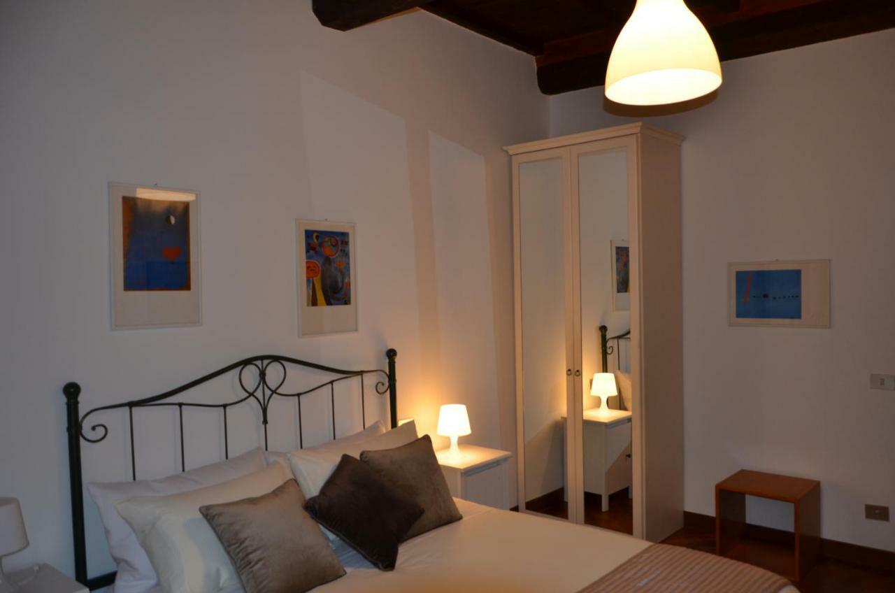 Benedetta Trastevere Rome Luaran gambar